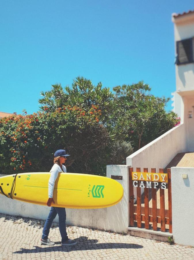 Sandycamps Surf House บาเลียล ภายนอก รูปภาพ
