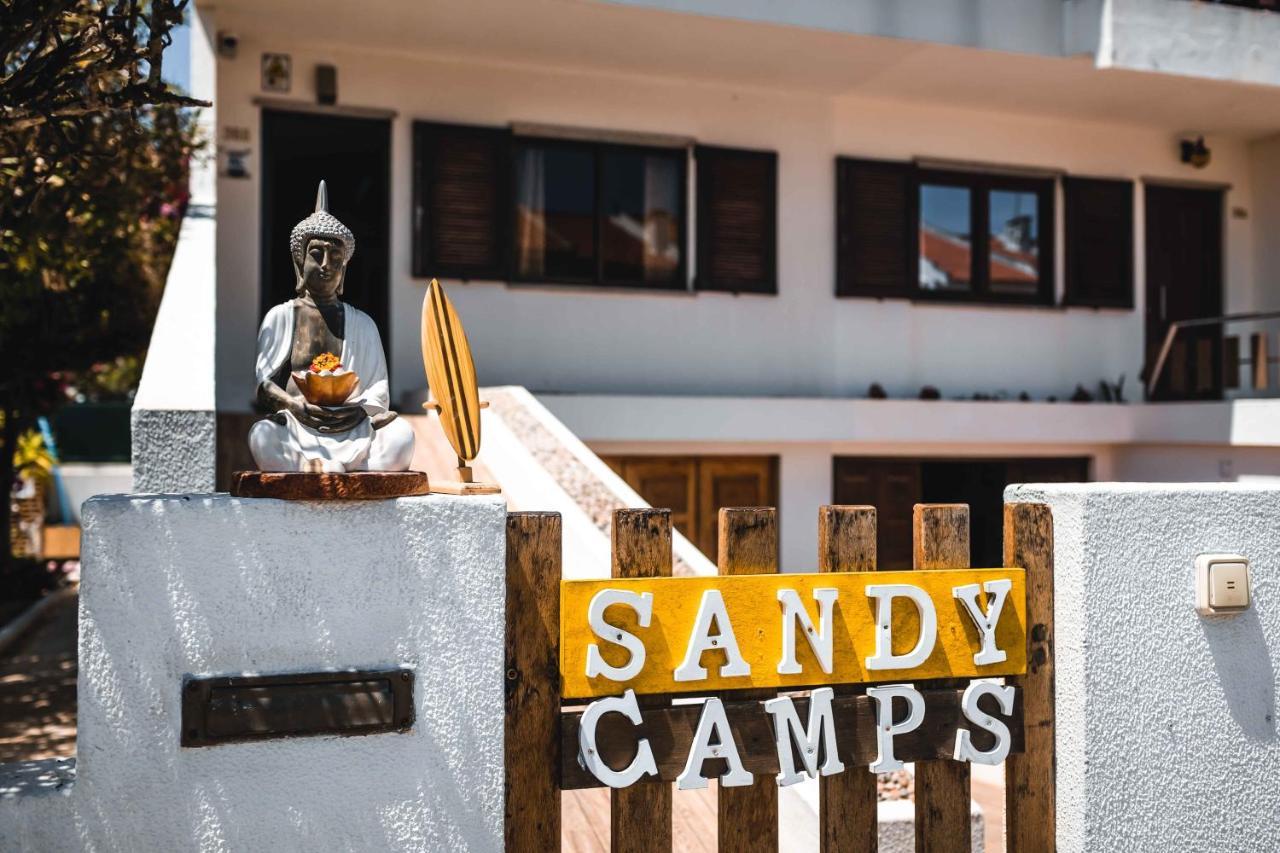 Sandycamps Surf House บาเลียล ภายนอก รูปภาพ
