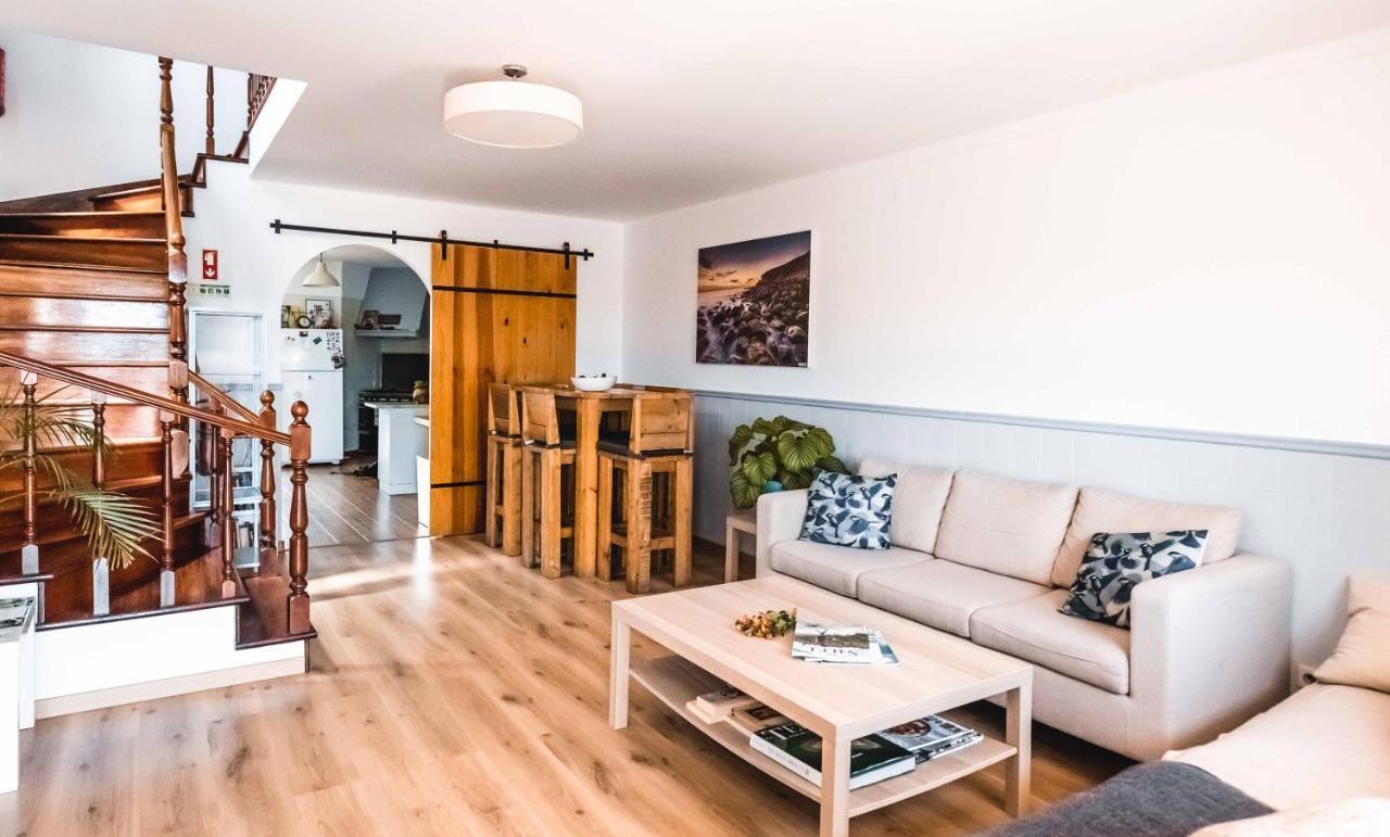 Sandycamps Surf House บาเลียล ภายนอก รูปภาพ
