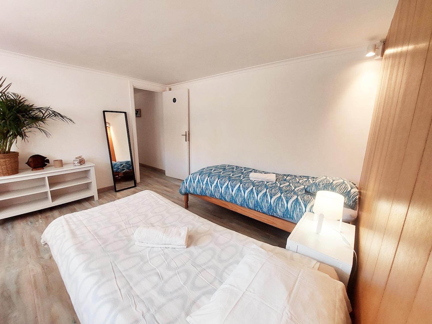 Sandycamps Surf House บาเลียล ภายนอก รูปภาพ